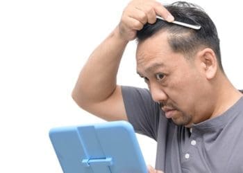 hukum menghilangkan tanda lahir, kotoran telinga