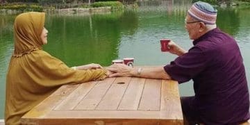 Keutamaan Berbakti kepada Orangtua:, Tahun Pernikahan, Akibat Membahagiakan Orangtua, suami