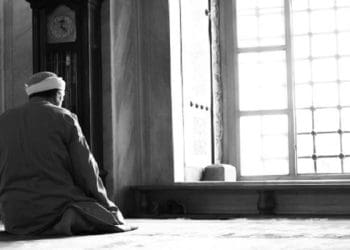 tanda diterimanya shalat taubat, jenis kesabaran, pertanyaan tentang i'tikaf, keistimewaan ash-suffah, Cara ulama salaf menyembunyikan amal ibadahnya