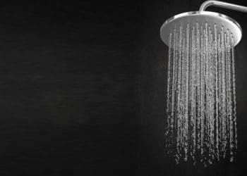 mandi malam mani Larangan Membuang Air Panas di Kamar Mandi, Muhammad ibn Zakariya al-Razi