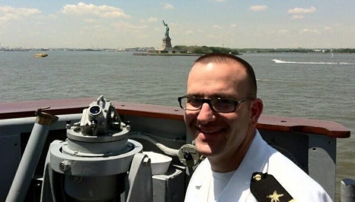 Seorang Muslim Terpilih Jadi Komandan Kapal Angkatan Laut AS 1 Ilustrasi. Foto:
Arab American News