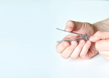 Hari Kiamat, memotong kuku, Hukum Mewarnai Kuku, Sebab Kenapa Harus Memotong Kuku, Tanda Tubuh Tak Mendapat Nutrisi dengan Baik, Cara Potong Kuku dalam Islam, Gunting Kuku