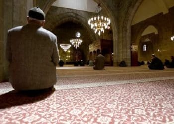menghidupkan malam takbiran, dalil tentang I’tikaf, fakta unik seputar tarawih, batas waktu shalat subuh, ilmuwan muslim, shalat tahajud di masjid