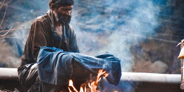 Penerima Zakat Fitrah Menurut Alquran dan Penjelasannya 2 Penerima Zakat Fitrah Menurut Alquran dan Penjelasannya 1