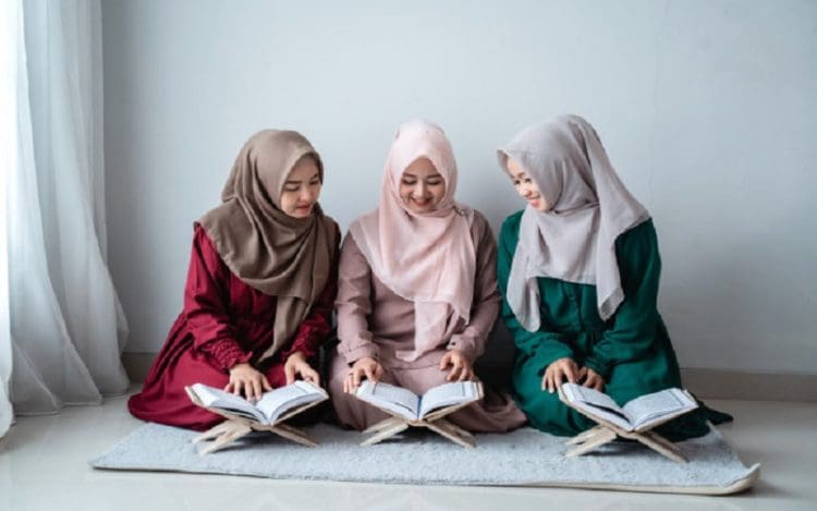 3 Jenis Perempuan dan Lekaki, Apa saja? 1 amalan setelah Ramadhan, niat membaca Alquran, ilustrasi penghapus dosa
