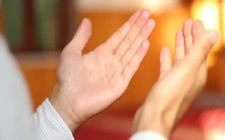 5 Cara Menyeimbangkan Dunia dan Akhirat 1 Cara menyeimbangkan dunia dan akhirat ilustrasi doa cepat lunas utang