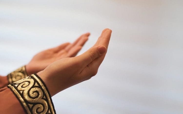 ciri-ciri doa yang dikabulkan, amalan ketika berpergian, mengapa muslim harus bershalawat, tingkatan ikhlas, doa muslimah pilihan (ilustrasi)