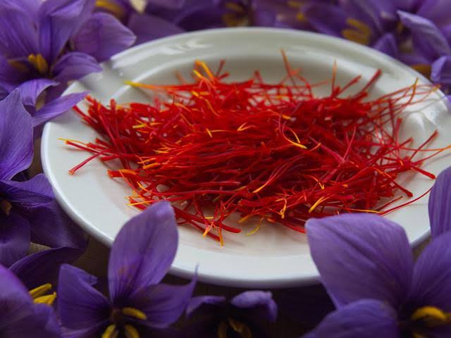 18 Manfaat Saffron untuk Kesehatan dan Kecantikan 3 Saffron