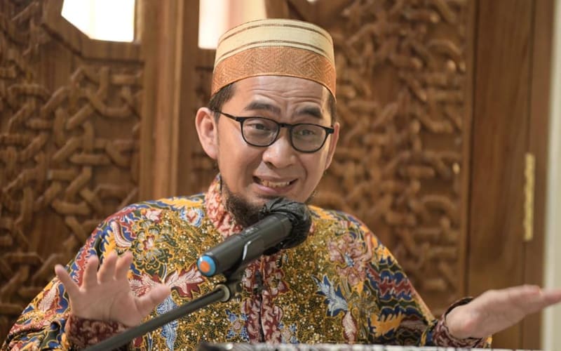 Perkuat Imun dan Iman saat Isoman, Ustad Adi Hidayat Beri Bantuan Paket Vtamin dan Buku Islami untuk Warga Jabar Lewat Pemprov 2 Ustad Adi Hidayat