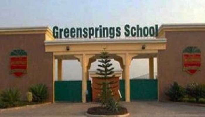 Muslimah Asal Nigeria Ini Dinobatkan Sebagai Salah Satu Siswa Paling Cerdas di Dunia 1 greenspring school, sekolah Fareedah Oyolola, siswa paling cerdas di dunia