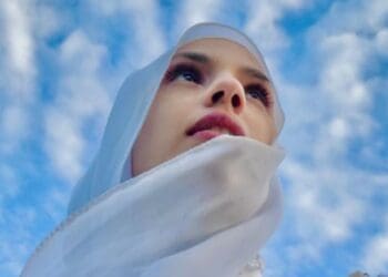Mariam Ali muslimah berhijab kandidat anggota dewan kota Roma
