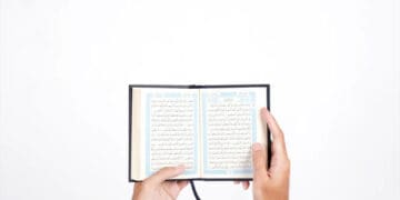 Meneladani Akhlak Rasulullah ﷺ