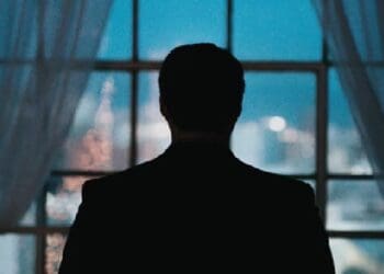 praktik perdukunan, tipuan iblis terhadap para penguasa, macam qarin, jin, malaikat penjaga,