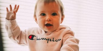 Nama Bayi dalam Islam, Memberi Nama Anak, Tata Cara Memberi Nama, Hukum Mencukur Rambut Bayi Perempuan