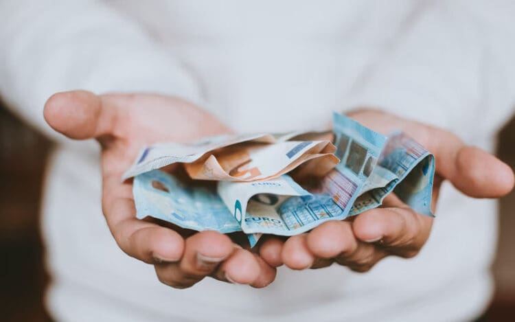 bersedekah di hari jumat