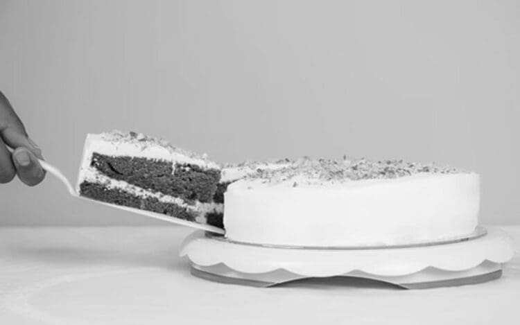 Kue Kiriman, Dimarahi 2 Kali 1 Kue Kiriman