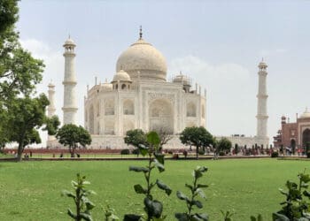 Tanda Manusia Mencintai Allah SWT