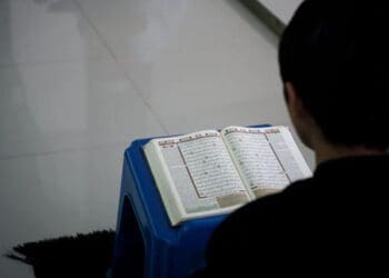 Manfaat Membaca Al-Quran