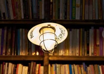 keutamaan memiliki ilmu dalam islam, Menuntut Ilmu, ilmu hadits,, ilmu, amal