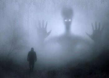 arwah gentayangan, Kamar Kosong Jadi Tempat Jin, Tipu Daya Setan, Gangguan Jin, Tanda Terkena Gangguan Jin, Malaikat Izrail, Mitos Ghaib di Sekeliling Kita, Cara Jin Masuk ke Tubuh Manusia, Qorin, Cara Melindung Diri dari Gangguan Jin