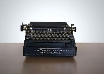 mesin tik, puisi