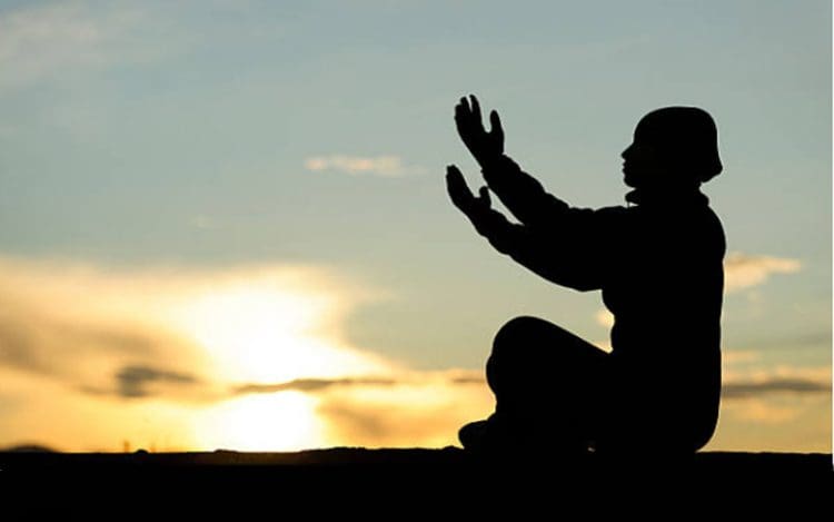 4 Syarat Diterimanya Tobat 1 Syarat Diterimanya Tobat, Waktu Mustajab Berdoa di Bulan Ramadhan, Cara Berbakti Setelah Orang Tua Wafat, Waktu Berdoa yang Mustajab, Perintah Ikhlas dalam Al-Quran