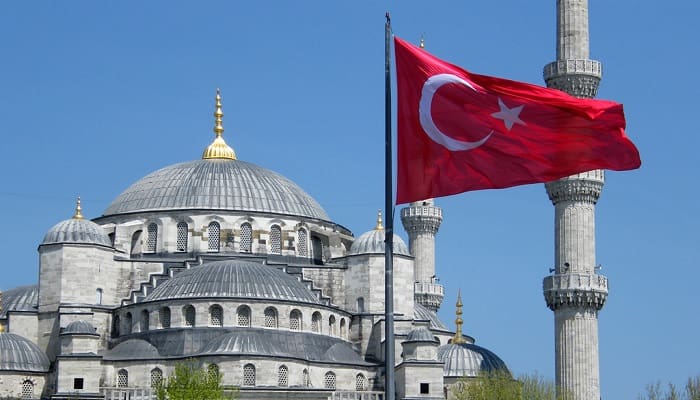 'Turkiye' Resmi Ditetapkan sebagai Sebutan Baru bagi Turki 2 masjid Biru Turkiye Turki
