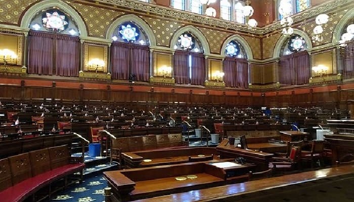 Maryam Khan, Muslimah Berhijab yang Terpilih sebagai Calon Anggota Dewan Perwakilan Rakyat Connecticut 1 anggota dewan