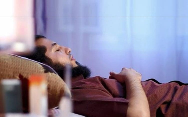 Tata Cara Shalat Orang yang Sakit, Tata Cara Shalat Duduk, Keutamaan Menjenguk Orang Sakit, Malaikat yang Mendatangi Orang Sakit, Cara Shalat Orang Sakit, Sakit