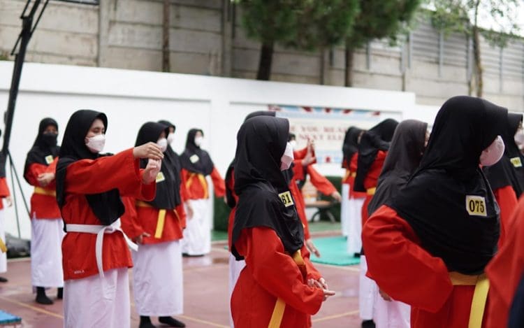 Dihadiri Mantan Menpora, Jakarta Islamic Girls Boarding School Gelar Kenaikan Sabuk Pencak Silat Al-Azhar 1 Jakarta Islamic Girls Boarding School