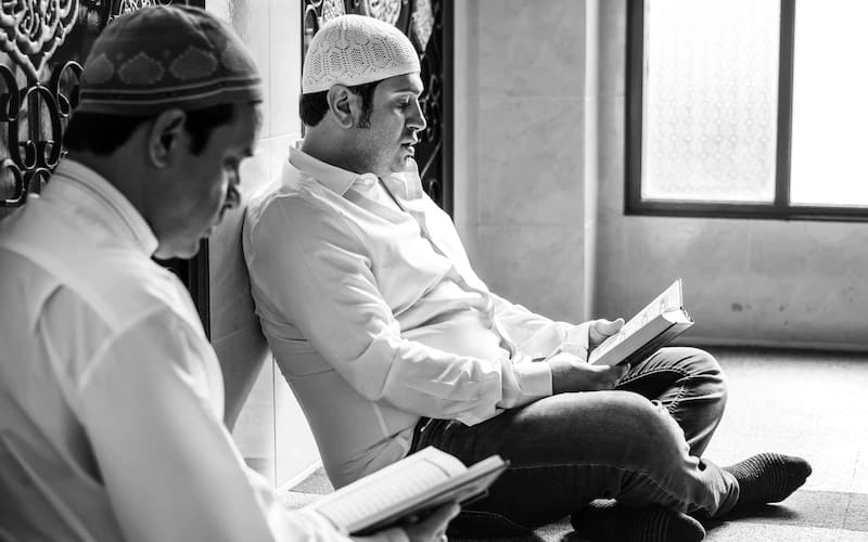 6 Amalan di Pagi Hari, Pahalanya Seperti Ibadah Haji dan Umrah 3 Keutamaan Membaca Al-Quran Setiap Hari, nafsu syahwat, Cara Memuliakan Al-Quran, Keutamaan Membaca Al-Quran, Keutamaan Membaca Al-Quran, Cara Hidup bersama Al-Quran, Keutamaan Membaca Al-Quran, Keutamaan 2 Ayat Terakhir Surah Al-Baqarah, Amalan di Pagi Hari