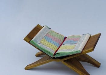 waktu terlarang baca Quran, Manfaat Membaca Surat Yasin, Jumlah Ayat Alquran, Akhlaq Muslim terhadap Al Quran, Makna Kata Kami dalam Al-Quran, Al-Quran Sebagai Pembela, Ayat Terakhir Alquran, APA perbedaan Surat Makkiyah dan Madaniyah dalam Al-Quran, Allah,, kitab Allah