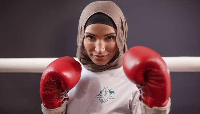 Cerita Tina Rahimi, Muslimah Berhijab yang Jadi Petinju Asal Australia 2 tina rahimi petinju