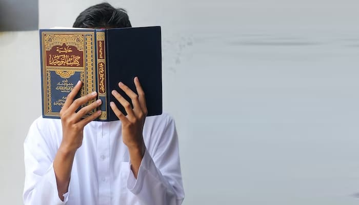 Tidak Pernah Terduga, Inilah Efek Baca Al-Quran di Rumah Seorang Muslim! 3 Alquran Sembuhkan Penyakit Hati, Jumlah Ayat Alquran, Keutamaan Membaca Al-Quran, Surah Al Fatihah, Pahala Mendengarkan Al-Quran, Sebab Surat Al-Ikhlas Senilai Sepertiga Quran, Keutamaan Surat Al Mulk,Obat Lupa dari Al-Quran, Hukum Membaca Quran dengan Suara Keras, Macam Hafizh, Efek Baca Al-Quran