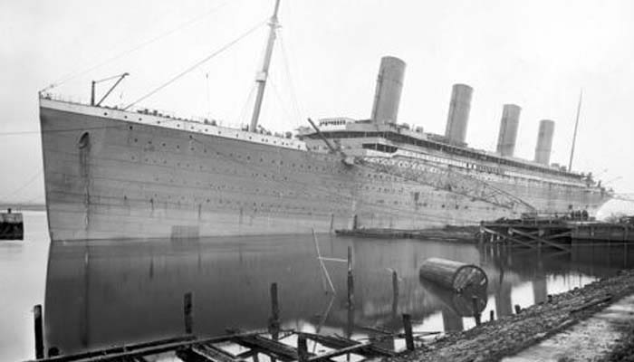 Mengapa Titanic Tenggelam? 2 Titanic