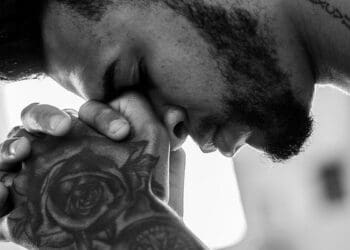 Hukum Ibadah Muslim yang Punya Tato: