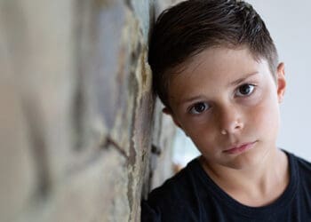 anak, Hal Sepele yang Tak Boleh Orangtua Lakukan pada Anak, Cara Lindungi Anak dari Pelecehan Seksual, Cara Memukul Anak yang Meninggalkan Shalat, Kesalahan dalam Mendidik Anak