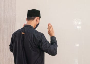 Syarat Takbiratul Ihram, Keutamaan Shalat Sunnah, Pembatal Shalat, Hukumnya Hanya Membaca Surat Al-Ikhlas dalam Shalat Tahajud,Mengapa Shalat Membuat Sehat, Jarak Dibolehkannya Shalat Qashar, Shalat untuk Penambah Rezeki