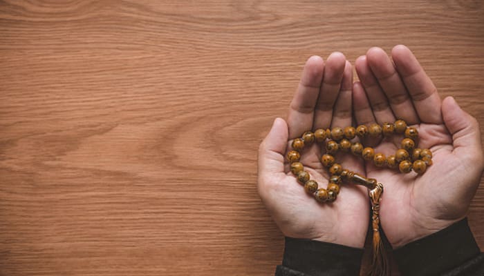 5 Keutamaan Kalimat Tasbih 2 Manfaat Dzikir, Keutamaan Istighfar, Keutamaan Kalimat Tasbih