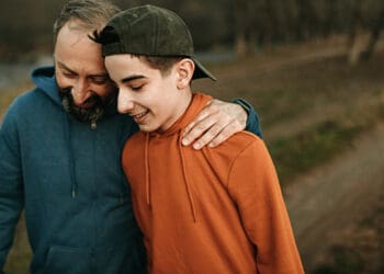 Kesalahan Besar Orangtua Muslim, Hal Sepele yang Tak Boleh Orangtua Lakukan pada Anak, Fase Belajar Anak, Cara Lindungi Anak dari Pelecehan Seksual, Keutamaan Memuliakan Anak Yatim, Cara Meminang Hati Anak, Ayah