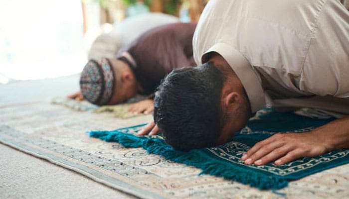 Apakah Wajib Melaksanakan Shalat Tarawih Setiap Malam Ramadhan? 1 Cara agar shalat khusyuk, Shalat, Hukum Shalat Pakai Pakaian Najis, Syarat Ibadah, Tarawih, Najis