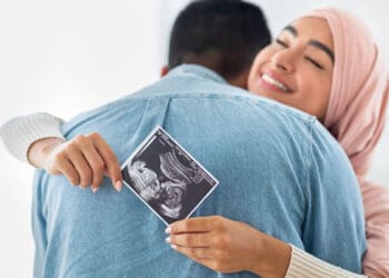 Sikap Suami yang Harus Disyukuri Istri, , Nikah, Tips yang Harus Dikuasai Istri Agar Suami Betah di Rumah, Sifat Istri yang Mendatangkan Rezeki bagi Suami, Drakor, Istri
