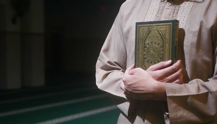 Status Hadist Anjuran Membaca Surat Yasin pada Malam Jumat 2 Pengemban Dakwah, Sebab Surat Al-Ikhlas Senilai Sepertiga Quran, Status Hadist Anjuran Membaca Surat Yasin pada Malam Jumat
