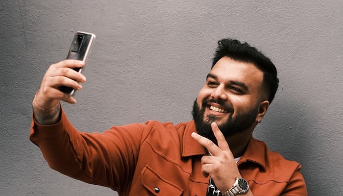 Hukum Selfie dalam Islam, Hukum Celak bagi Laki-Laki