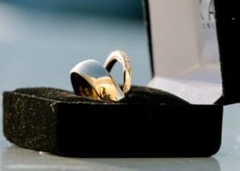 Hukum Meminta Mahar Pernikahan yang Tinggi, Biaya Nikah Sederhana