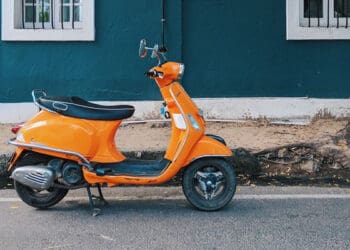 Anak Gadis, Cara Hadirkan Berkah saat Naik Kendaraan, Hukum Meminjam, Motor, Motor