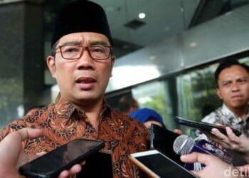 ridwan kamil, panji gumilang