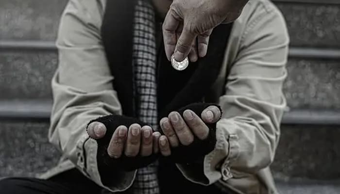 Sedekah, Pengemis dan Seorang Istri yang Cantik 1 pengemis