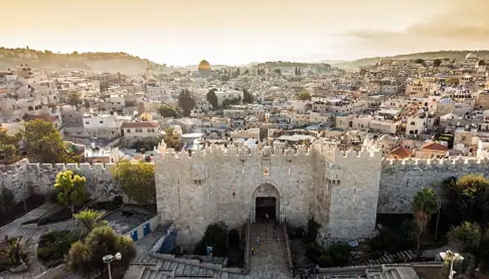 Umar bin Khattab Menolak Shalat di dalam Gereja 1 Umar bin Khattab