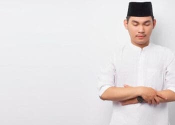 Larangan ketika Shalat, Syarat Shalat Qashar,, Pembatal Shalat, Shalat Dhuha, Tata Cara Sholat Qobliyah Dzuhur, Shalat Sunnah, Shalat Tarawih, Shalat Dhuha, Surat yang Harus Dibaca ketika Shalat Dhuha, Tata Cara Shalat Taubat, Keutamaan Shalat Sunnah Rawatib, Hal yang Jangan Dilakukan di Dalam Sholat. Tata Cara Shalat Dhuha, Hukum Membaca Surat Pendek yang Sama Tiap Rakaat Shalat, Hukum Menqadha Shalat untuk Orang yang Sudah Meninggal